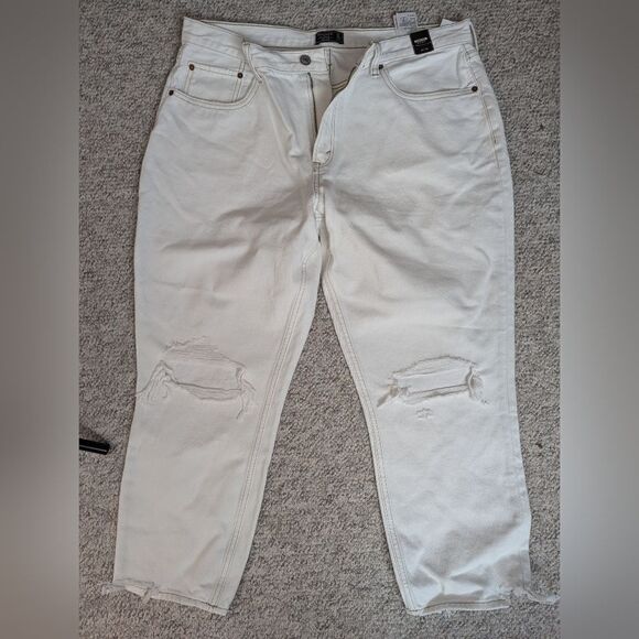 Abercrombie & Fitch white distressed high rise mom jeans NWT 33x16 short - Picture 6 of 6